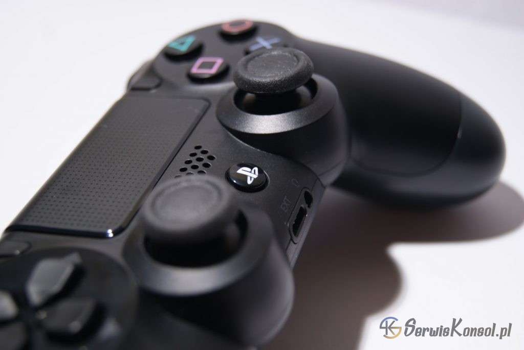 Wymiana analoga w padzie Sony Dualshock 4